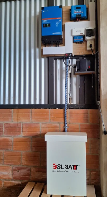 Sistema solar Victron 3 KVA 2 (1)